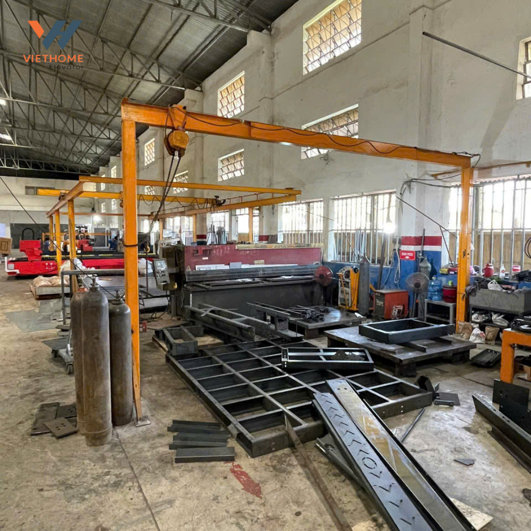 VÌ SAO NÊN CHỌN ĐƠN VỊ THANG MÁY CÓ XƯỞNG SẢN XUẤT THANG MÁY? (PHẦN 1)