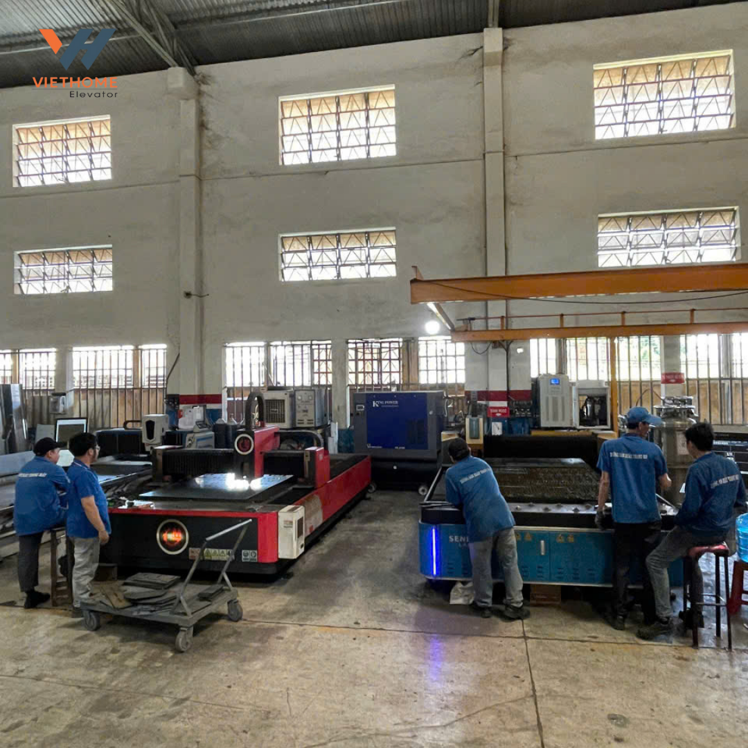VÌ SAO NÊN CHỌN ĐƠN VỊ THANG MÁY CÓ XƯỞNG SẢN XUẤT THANG MÁY? (PHẦN 1)