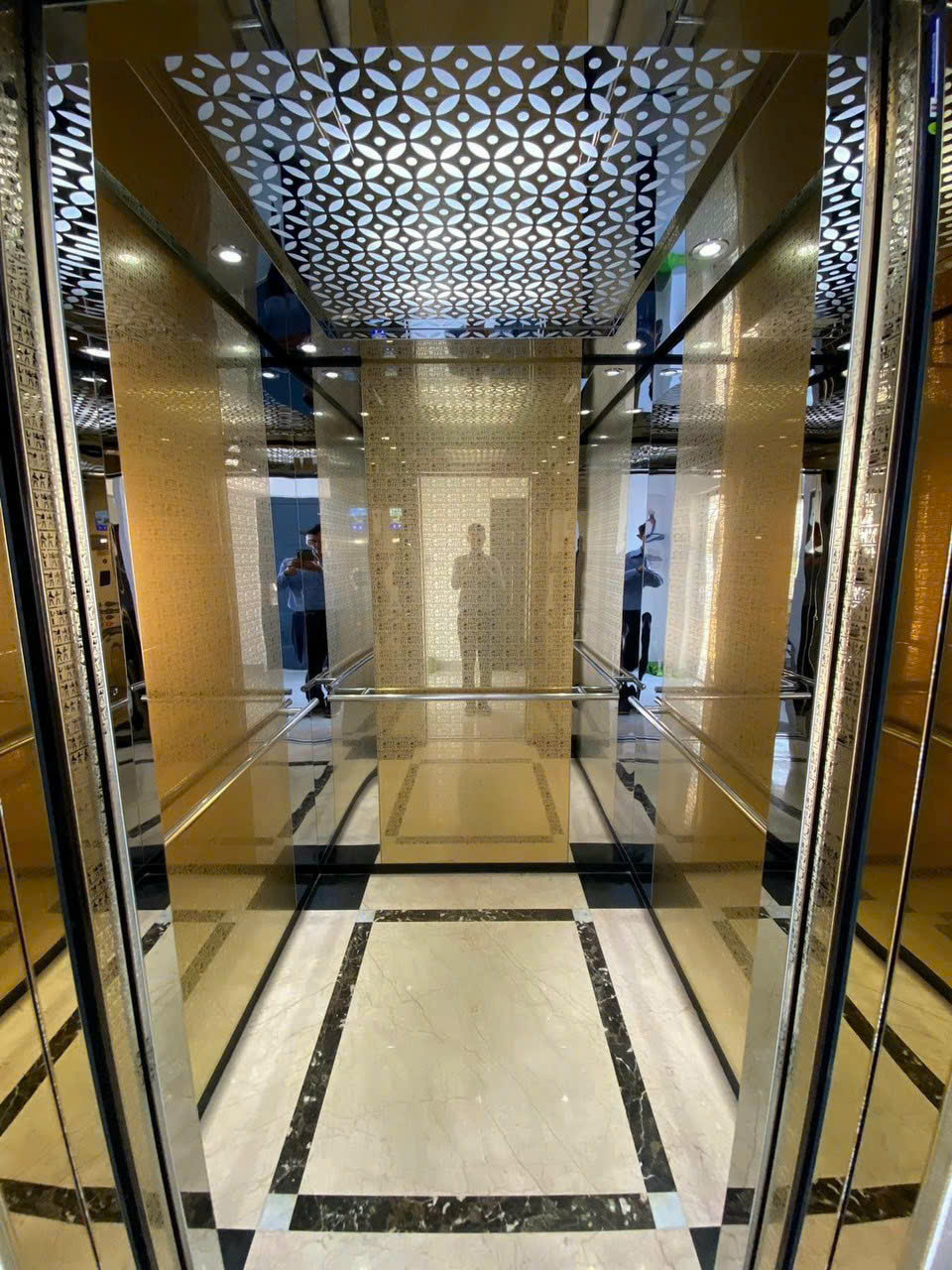 CABIN THANG MÁY LÀ GÌ? CẤU TẠO VÀ VAI TRÒ QUAN TRỌNG